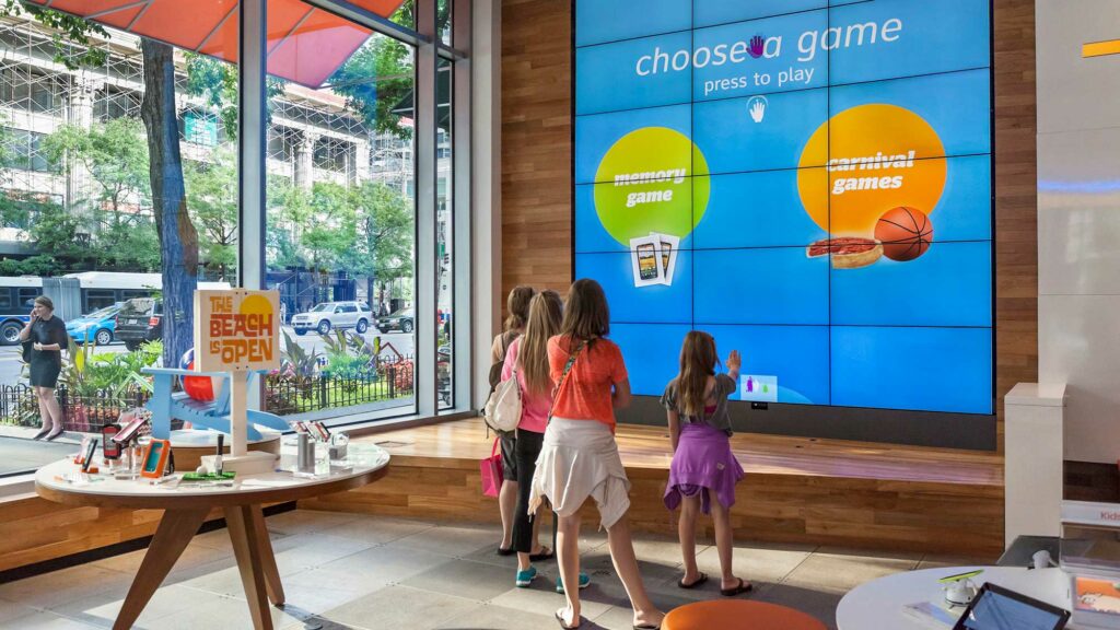 AT&T Flagship Store – Sara Giessen